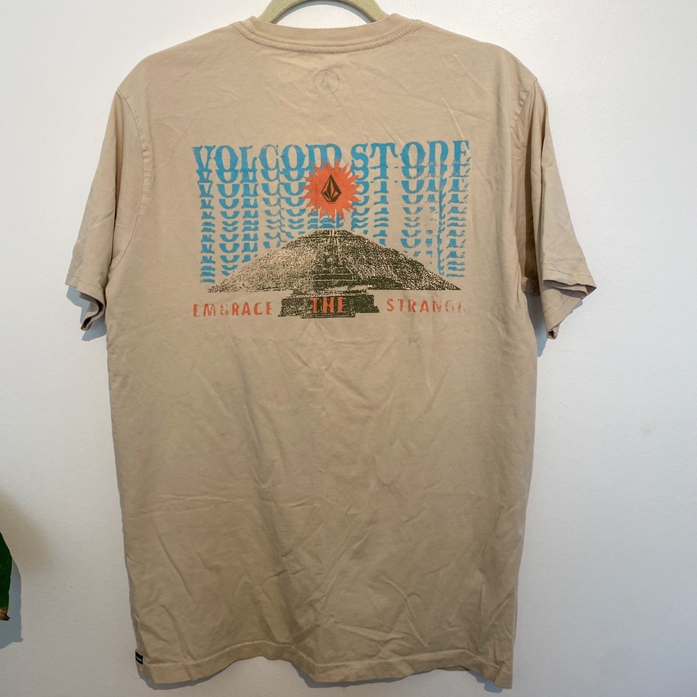 Volcom Shirt - Picture 2 of 3